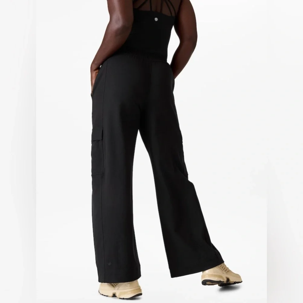 Athleta Retroterry Wide Leg Cargo Pant - Picture 3 of 6